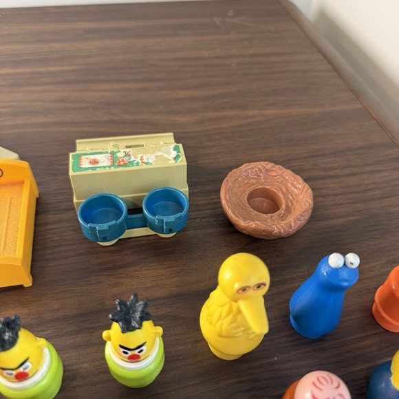VTG Fisher Price Sesame Street Toys Little People Play Family Lot Wood Muppets - Picture 7 of 12
